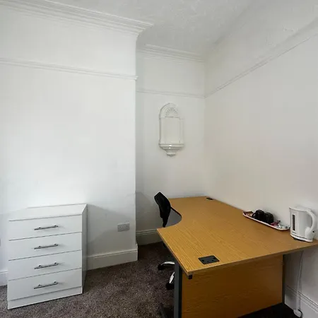 Le Crescent Rooms, Kapselhotel *