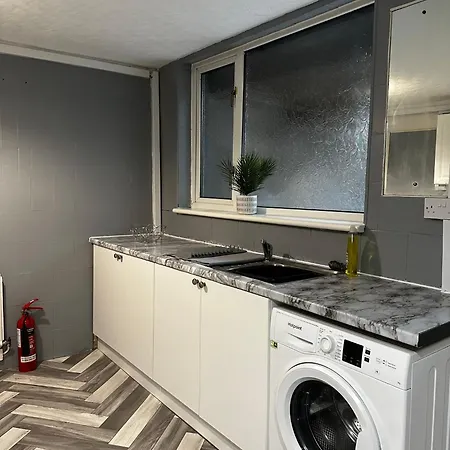 Le Crescent Rooms, Middlesbrough