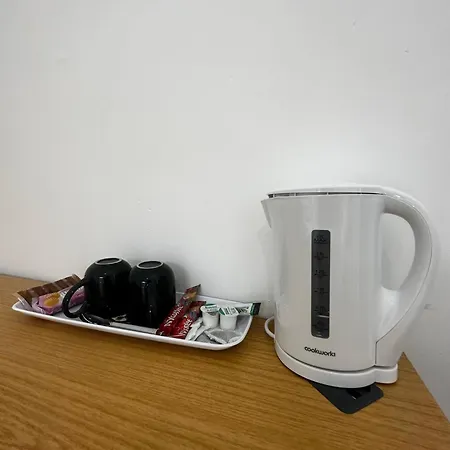 Le Crescent Rooms, Kapselhotel *