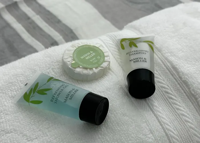 Le Crescent Rooms, Capsule hotel